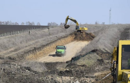 Пограничники показали, как Украина обустраивает границу с Россией