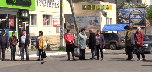 В Лисичанске техногенная катастрофа. Жители города перекрывают дороги из-за отсутствия водоснабжения