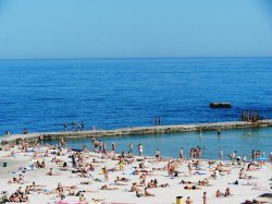 На большинстве пляжей Одессы опасно купаться