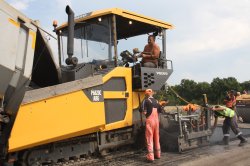 В Луганской области заканчивают ремонт автодороги Попасная-Бахмут