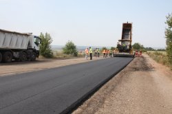 В Луганской области заканчивают ремонт автодороги Попасная-Бахмут