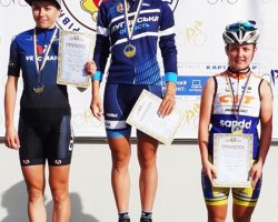 Луганская спортсменка завоевала 2 золотые медали на чемпионате Украины по велоспорту